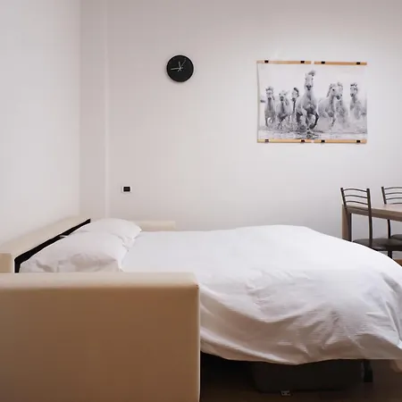 Bonomelli Con Posto Auto Fondazione Prada Lägenhet *